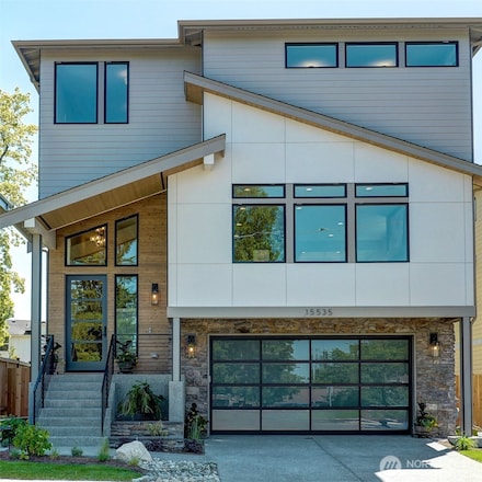 15535 NE 60th St, Redmond, WA 98052