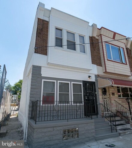 3273 N Newkirk St, Philadelphia, PA 19129