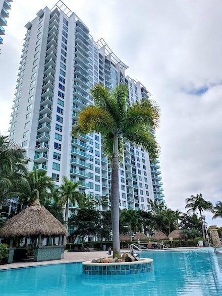 2681 N Flamingo Rd Unit 302, Plantation, FL 33323