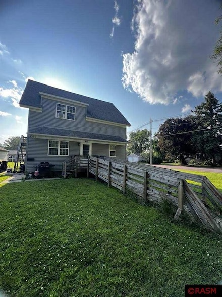 810 4th Ave SW, Wells, MN 56097