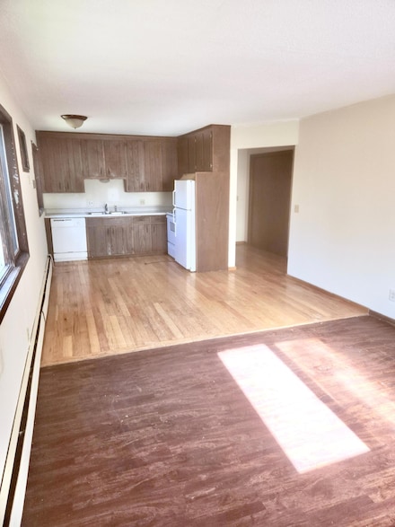 6060 52nd St N, Oakdale, MN 55128