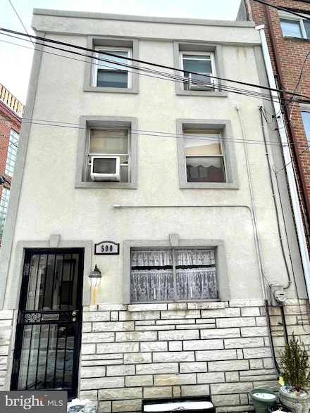 500 Clymer St, Philadelphia, PA 19147