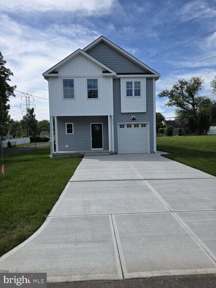 2514 Linconia Ave, Feasterville-Trevose, PA 19053