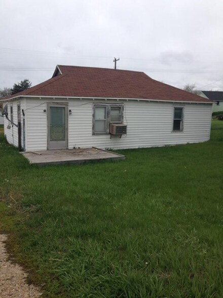106 N Hyde St, Atkinson, NE 68713