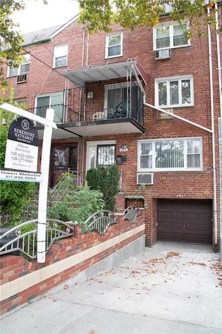 678 E 77th St, Brooklyn, NY 11236