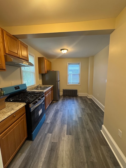 393 Orchard St Unit 2, New Haven, CT 06511