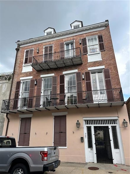 727 Barracks St Unit 5, New Orleans, LA 70116