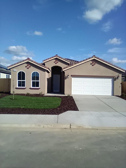 820 Shasta St, Madera, CA 93638
