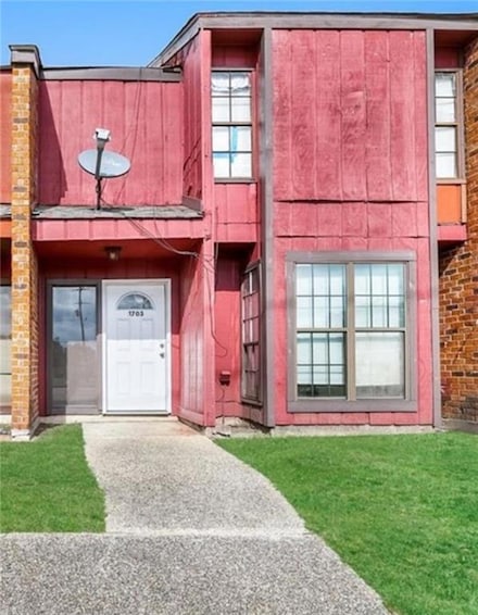 1703 Chimney Wood Ln, New Orleans, LA 70126