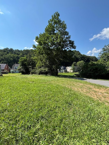 1011 Lyndale Ave, Bluefield, WV 24701