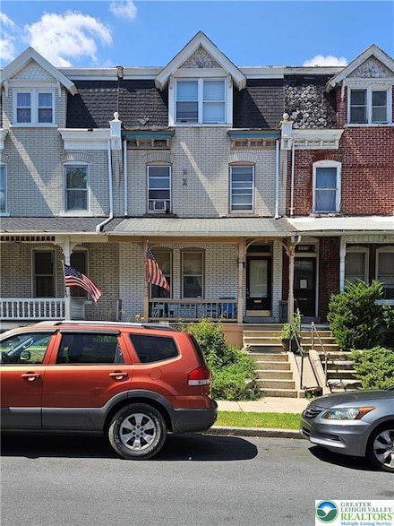 949 W Gordon St, Allentown, PA 18102