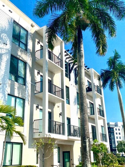 4636 NW 84th Ave Unit 38, Doral, FL 33166