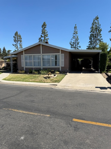 1701 Dinuba Ave Unit 216, Selma, CA 93662