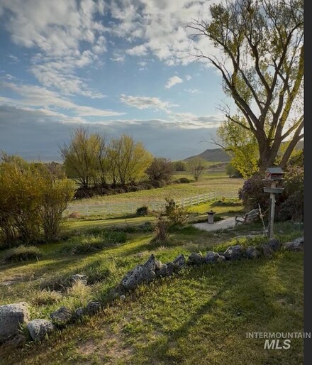 454 Hill Rd S, Melba, ID 83641