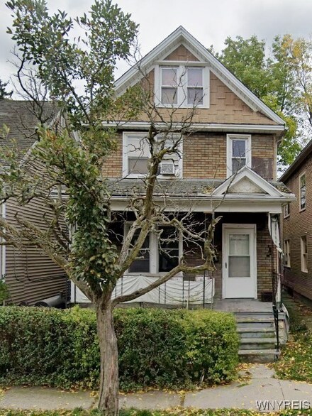 34 Custer St, Buffalo, NY 14214