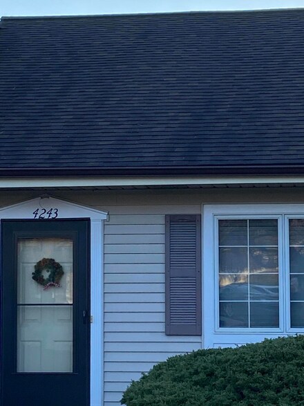 4243 Eastcastle Ct SE Unit 16, Grand Rapids, MI 49508