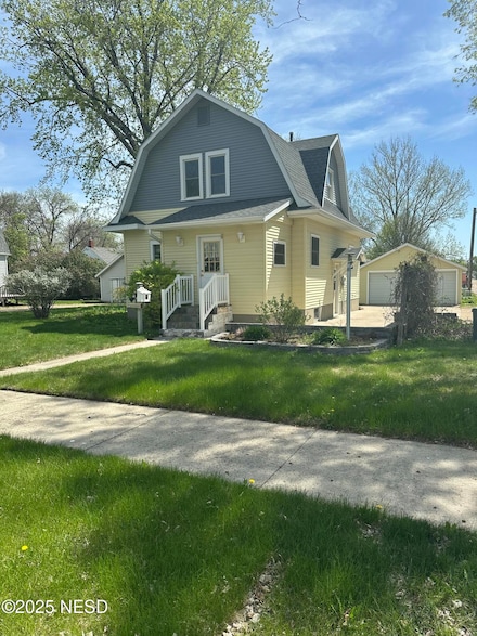 10 9th St SE, Watertown, SD 57201