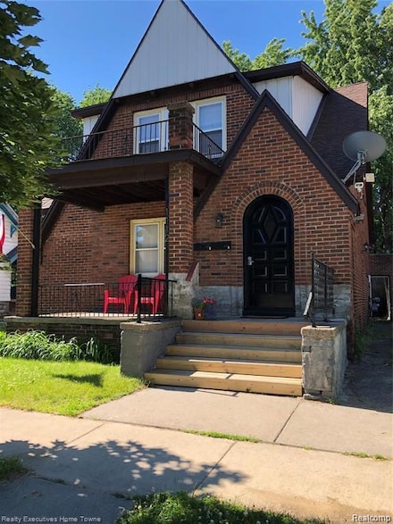 1112 Minnie St, Port Huron, MI 48060