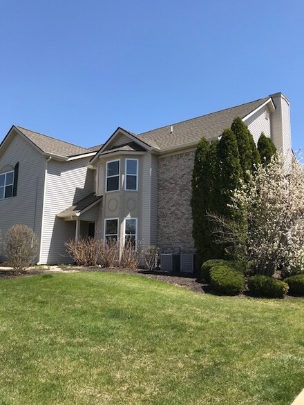 1901 Griffon Dr, Lafayette, IN 47909