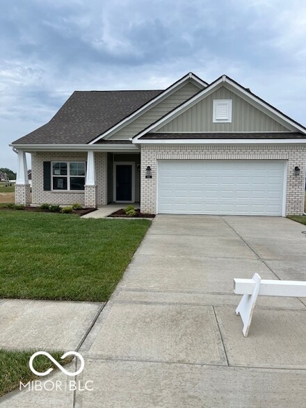 8088 Clary Ln, Pendleton, IN 46064
