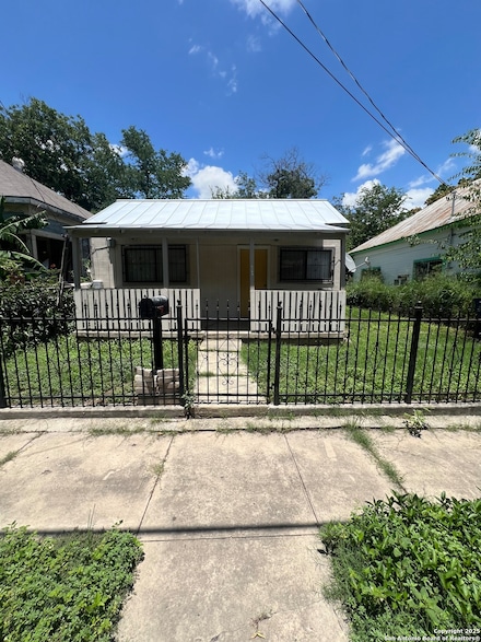 1517 El Paso St, San Antonio, TX 78207