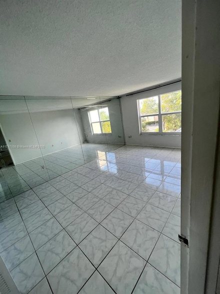 555 NE 123rd St Unit 412-B, North Miami, FL 33161