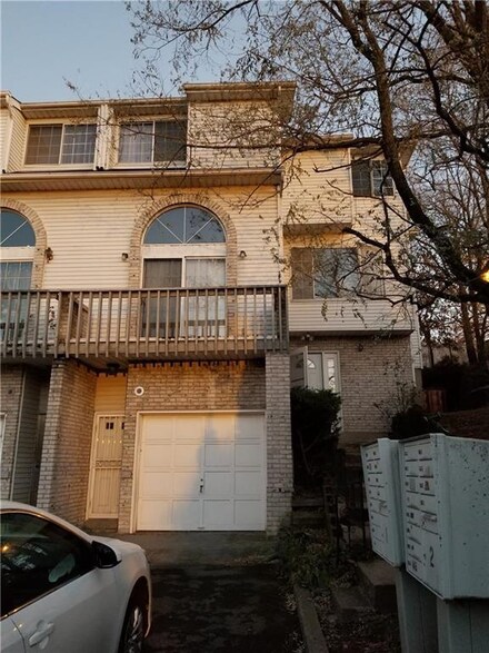449 Hylan Blvd, Staten Island, NY 10305