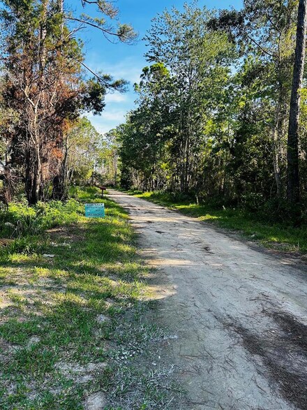 508 NW Fifth St, Steinhatchee, FL 32359