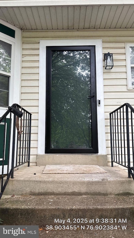 913 Flores St, Capitol Heights, MD 20743