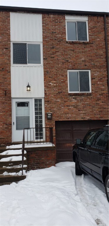 119 Pat Mews Dr, Wilmerding, PA 15148