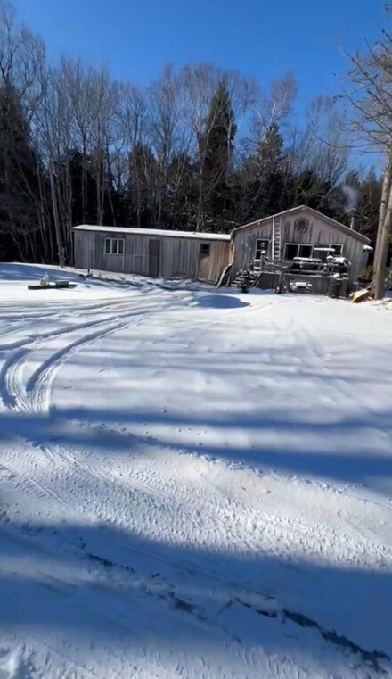 20 Compromise Dr, Lagrange, ME 04453