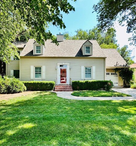 758 E Simpson St, McPherson, KS 67460