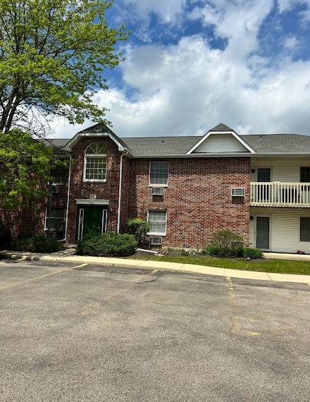 421 Leah Ln Unit 2D, Woodstock, IL 60098