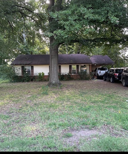 5246 Lochinvar Dr, Memphis, TN 38116