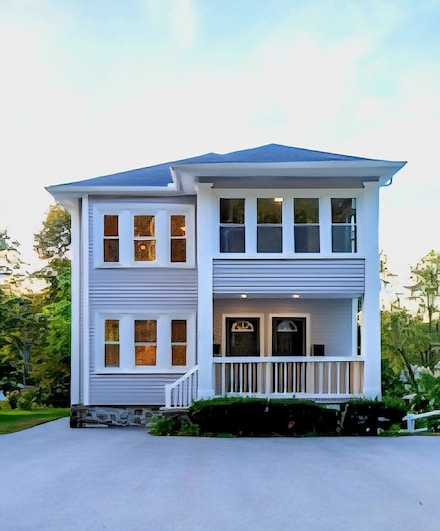 156 High St, Andover, MA 01810