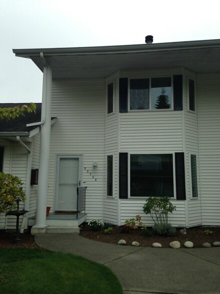 32708 3rd Place S, Federal Way, WA 98003