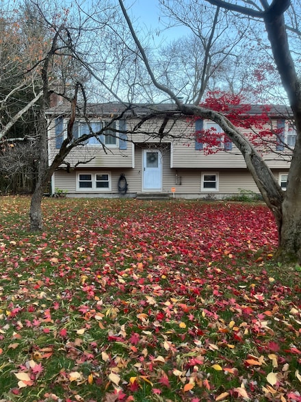 80 School House Rd, Wallingford, CT 06492