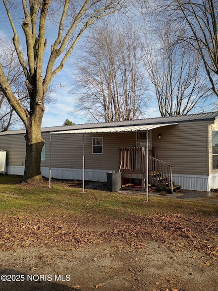 538 Huddle Rd, Napoleon, OH 43545