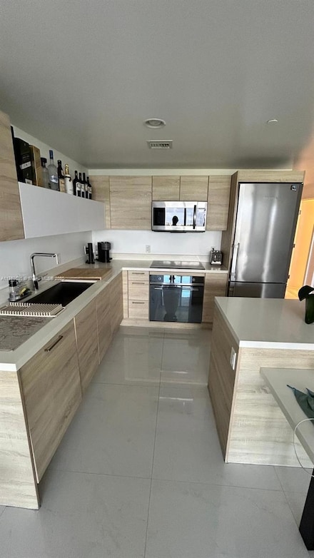 16385 Biscayne Blvd Unit 1002, North Miami Beach, FL 33160