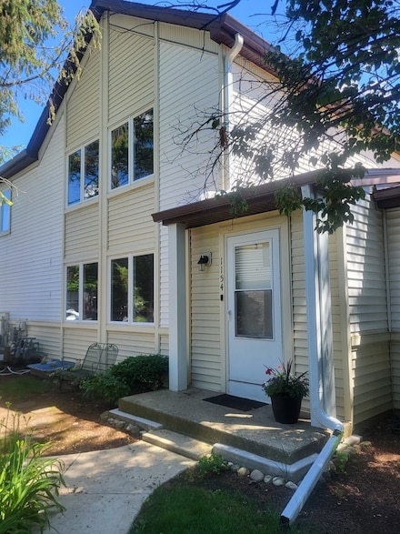 1154 Inverrary Ln, Deerfield, IL 60015