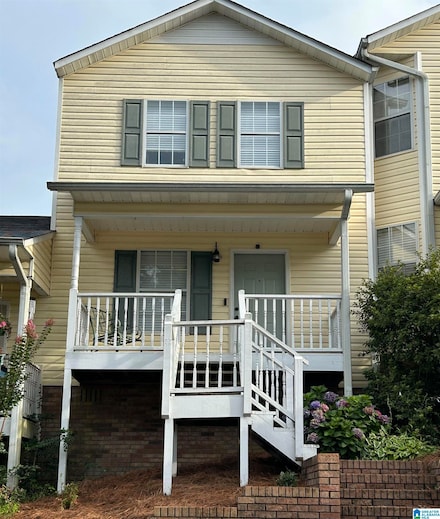 220 2nd St E, Warrior, AL 35180