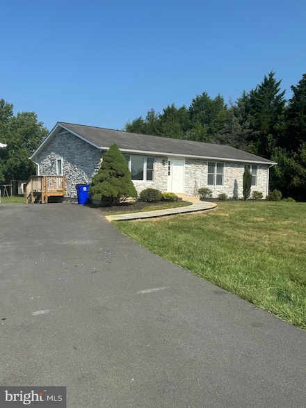 2418 Doubs Ct, Adamstown, MD 21710