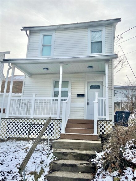 117 Magazine St, Carnegie, PA 15106