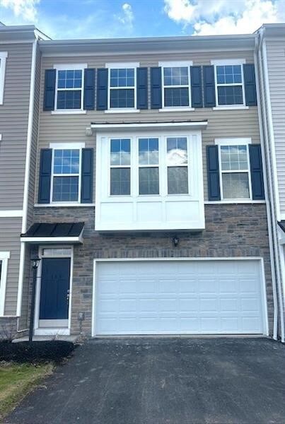 133 Affinity Dr, Harmony, PA 16037