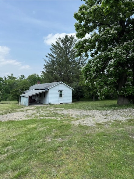 1442 Old Indiana Rd, Black Lick, PA 15716