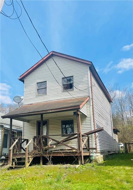 1340 Lewis Dr, Zanesville, OH 43701