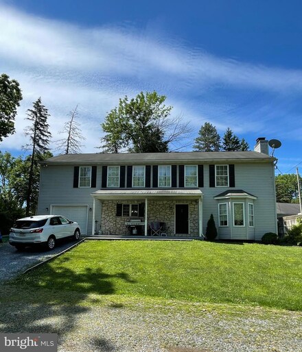 99 Berkley Rd, Reading, PA 19605