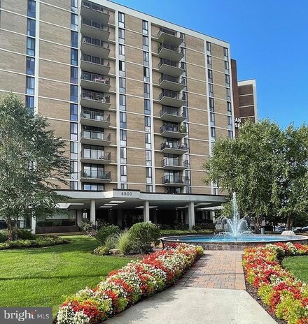 6800 Fleetwood Rd Unit 1005, McLean, VA 22101