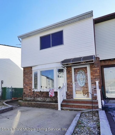 49 Ironwood St, Staten Island, NY 10308