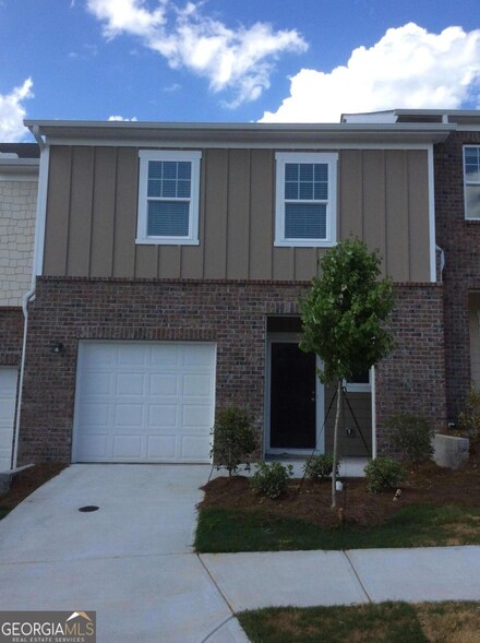 1627 Larkspur Trail, Conyers, GA 30012